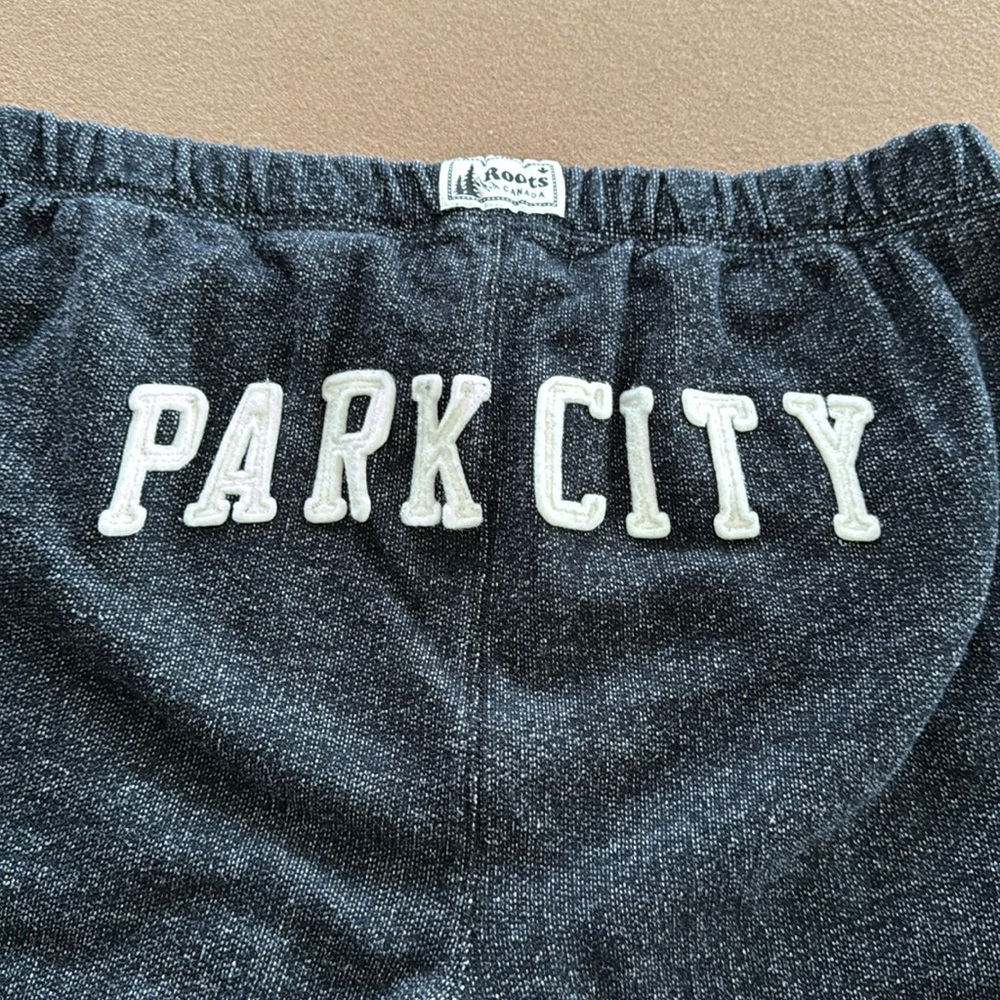 Roots Canada Rare PARK CITY Original Sweats L